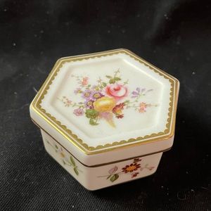 Royal Crown Derby “Derby Posies” Porcelain Trinket Box